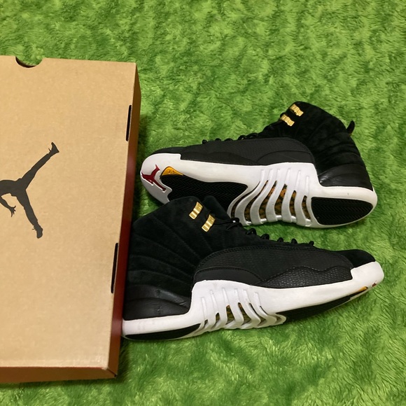 Jordan 12 “Reverse Taxi” size 9 - Picture 3 of 4